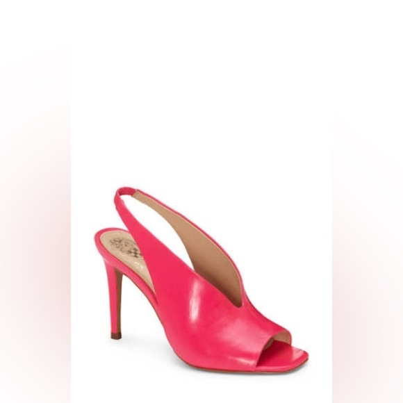 Vince Camuto Shoes - NIB Vince Camino Saisha Sandal in Neon Pink